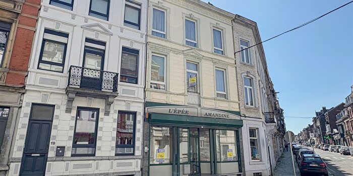 Maison 6 pièces à vendre à Rue de Namur, Verviers