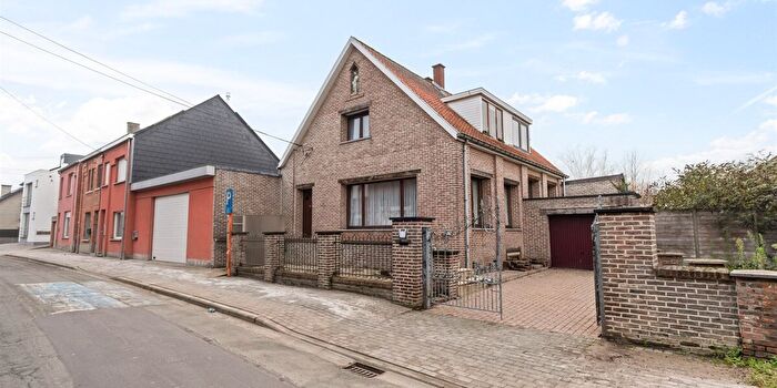 Maison 4 pièces à vendre à Hofstraat, Oudegem