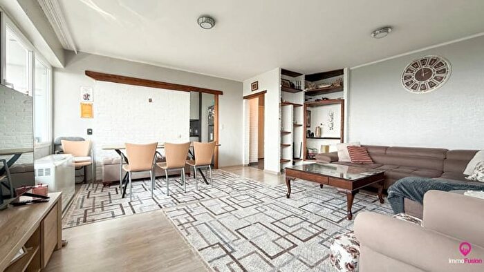 Appartement 3 pièces à Zonneweeldelaan, Genk, à vendre