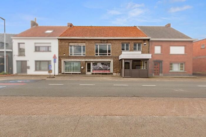 Maison 14 pièces à vendre à Handzamestraat, Kortemark