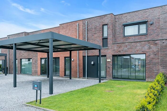 Maison 9 pièces à vendre à In De Mool, Maasmechelen