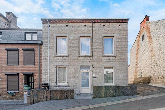 Maison 3 pièces à vendre - Rue Arthur Masson, Mazée
