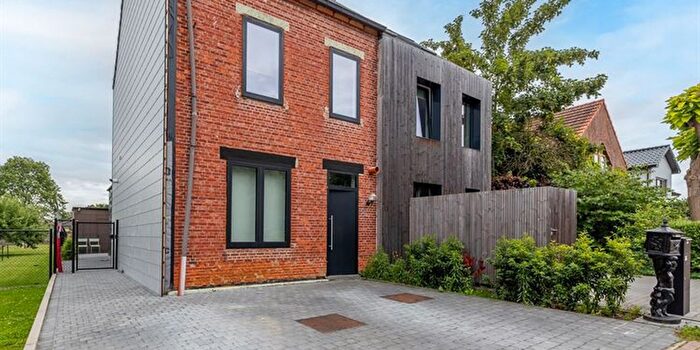 Hasseltsebaan, Deurne : Maison 3 pièces à louer