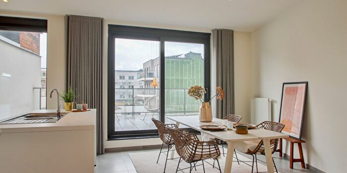 Appartement 2 pièces à Doorniksestraat, Kortrijk, à vendre