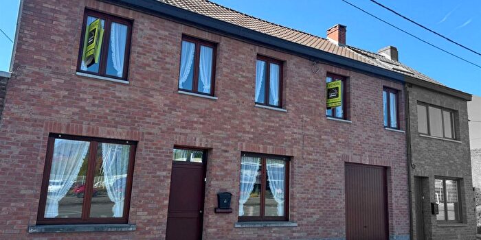 Mons, Henegouwen : Maison 4 pièces à vendre
