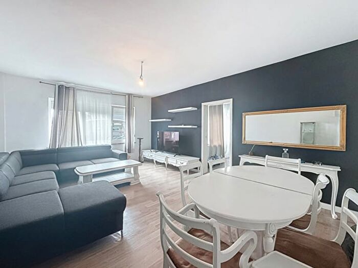Rue Large Voie, Herstal : Appartement 3 pièces à vendre