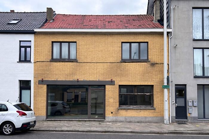 Molenstraat, Eeklo : Maison 9 pièces à vendre