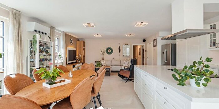 Appartement 4 pièces à vendre à Gemeenteheistraat Mol België, Mol