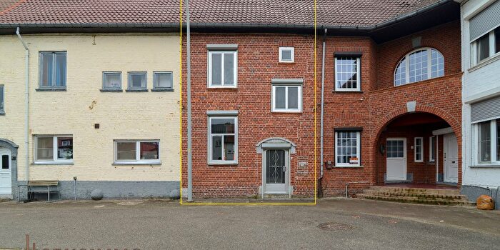 Maison 5 pièces à Eikenlaan, Genk, à vendre