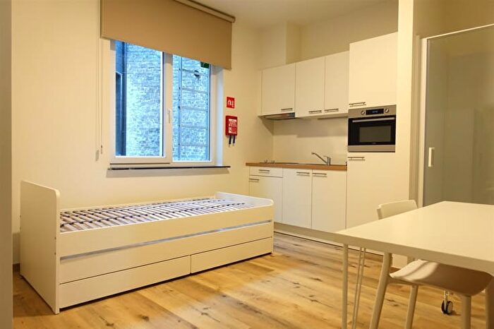 Zwijnaardsesteenweg, GENT : Appartement à louer