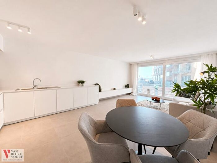 Raversijdestraat, Oostende : Appartement 7 pièces à vendre