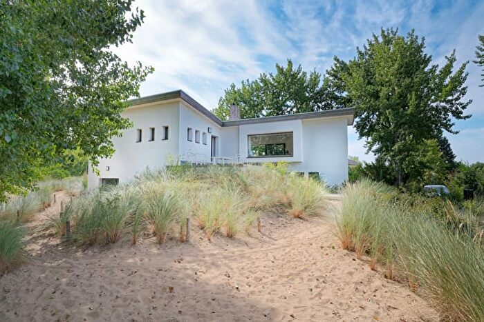 Maison 4 pièces à Tulpendreef, Oostduinkerke, à vendre