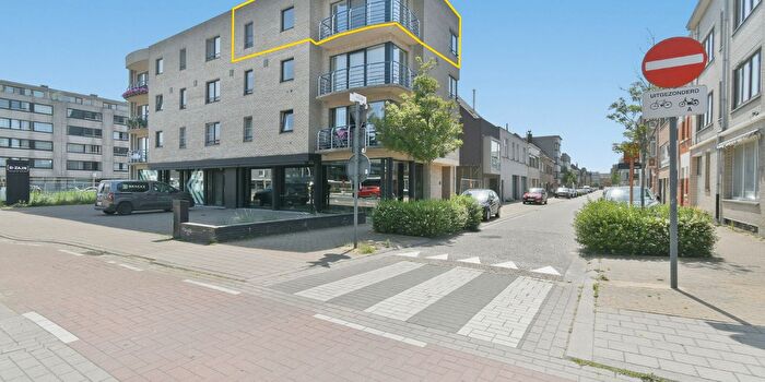 Appartement 2 pièces à Passchijnstraat, Mariakerke, à louer