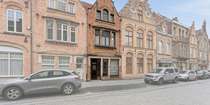 Maison 3 pièces à Diksmuidestraat, Ieper, à louer