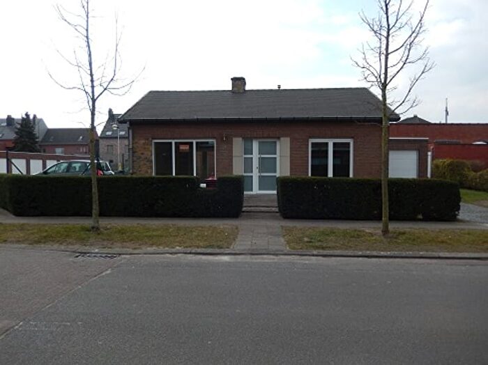 Maison 1 pièce à Schuttershofstraat, Beveren, à louer