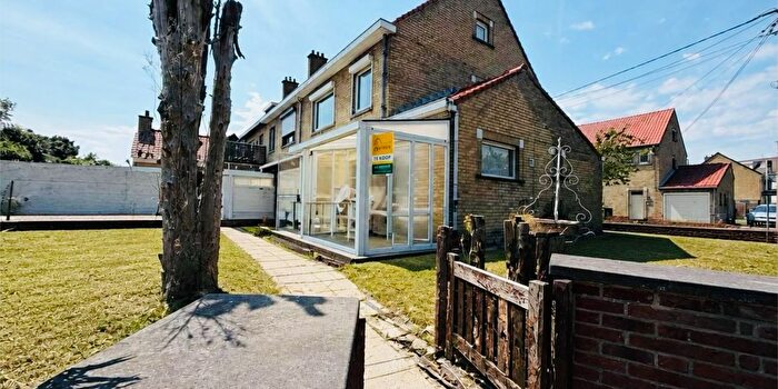 Maison à Onze Lieve Vrouwstraat, Torhout, à vendre