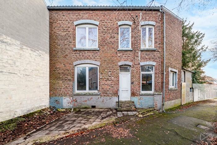 Maison 12 pièces à vendre à Ruelle de la chaussée, Hélécine