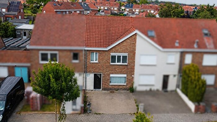 Koningin Astridlaan, HARELBEKE : Maison 3 pièces à vendre