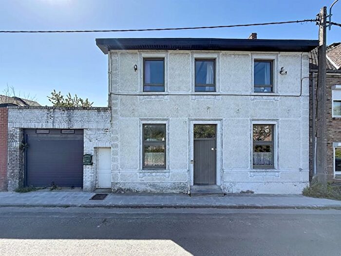 Maison 7 pièces à vendre à rue de Fastoumont, TRAZEGNIES