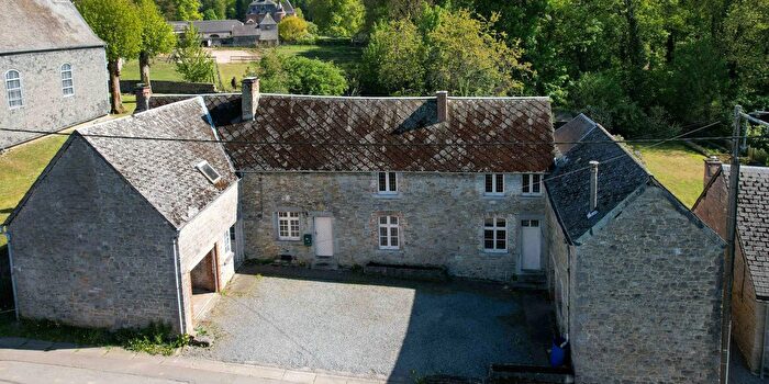 Maison 4 pièces à Rue de Gorimont, Sorinnes, à vendre