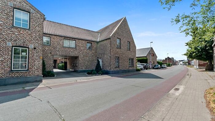 Appartement 4 pièces à vendre à Heirstraat, Maasmechelen