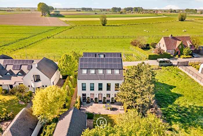Hoornstraat, D : Maison 1 pièce à vendre