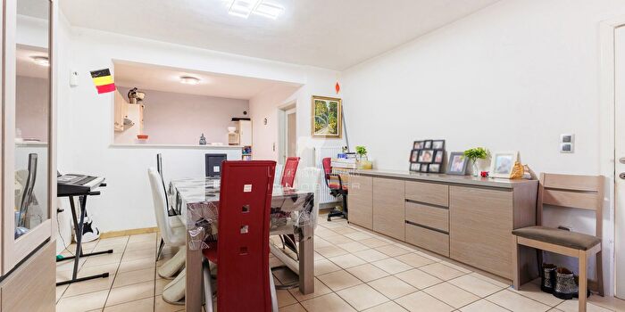Appartement 3 pièces à vendre - Manage, Henegouwen