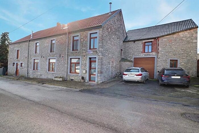 RUE DE L'EGLISE, Senzeille - Maison 5 pièces à vendre