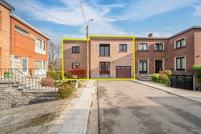 Maison 5 pièces à Clos Reine Astrid, Liège, à vendre