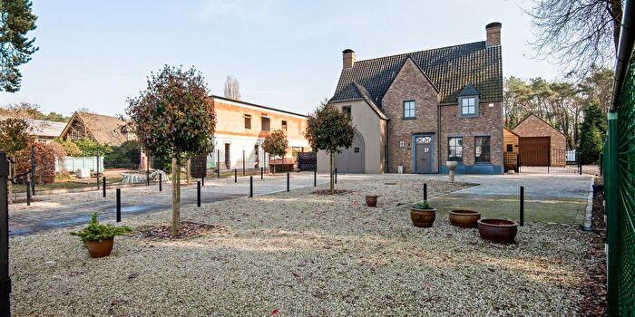 Maison 4 pièces à Oostmallebaan, Zoersel, à vendre