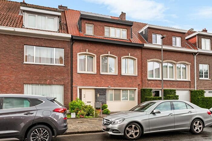 Maison 5 pièces à Pierre van Gehuchtenstraat, Ekeren, à vendre