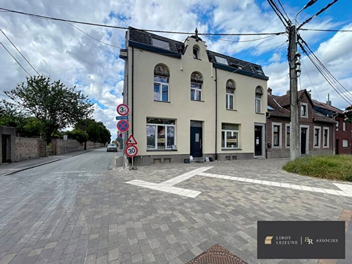 Rue Zénobe Gramme, Hannut : Maison 6 pièces à vendre