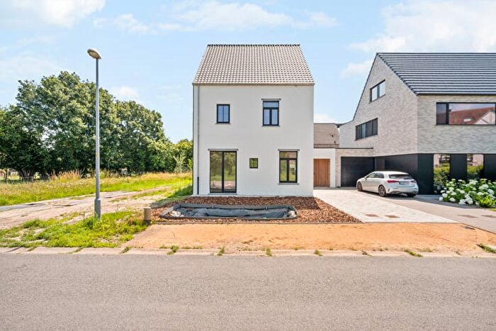 Leemstraat, T : Maison 4 pièces à louer