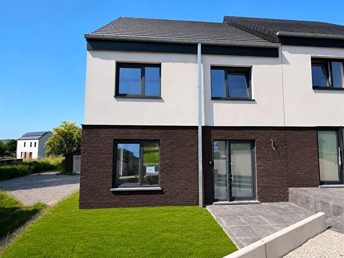 Rue du Vieux Chemin, SartDamesAvelines - Maison 4 pièces à vendre