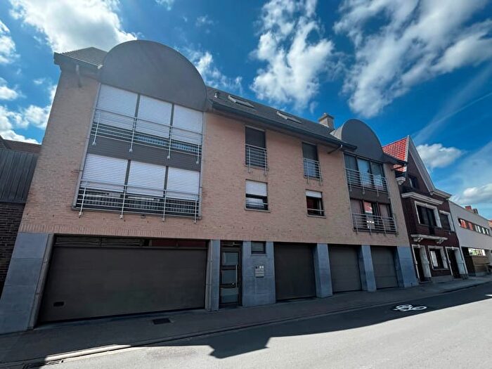 Poststraat, Gullegem : Appartement 7 pièces à louer