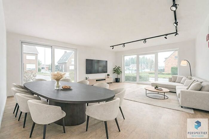Appartement 5 pièces à Kardinaal Cardijnlaan, Beernem, à louer