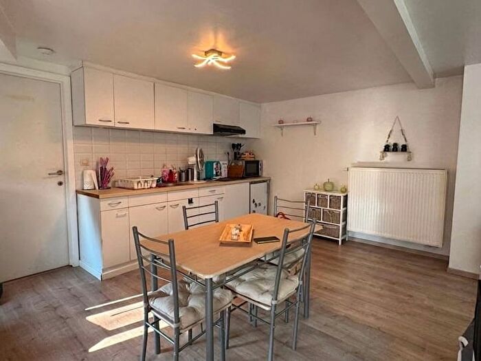 Rue Docteur Degavre Dokter Degavrestraat, FLOBECQ - Maison 4 pièces à vendre