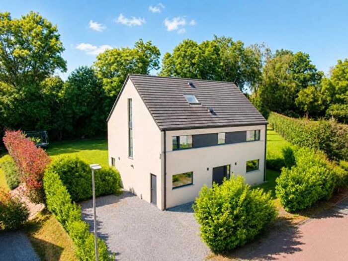 Rue de la Blanche Maison, BraineleChâteau : Maison 5 pièces à vendre
