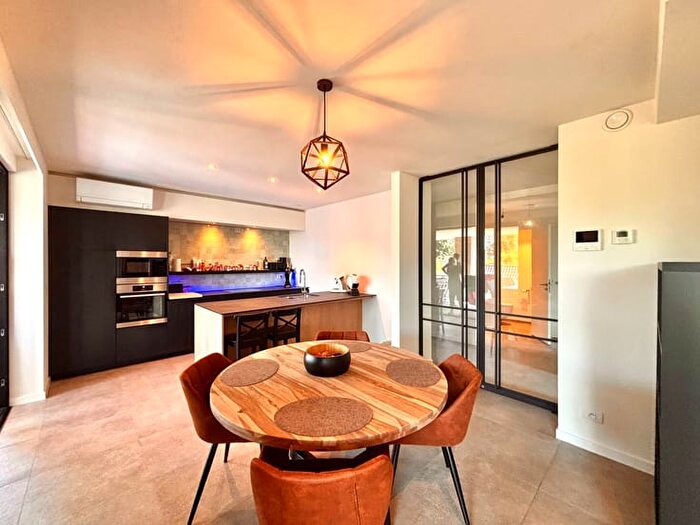Appartement à Snellegemsestraat, Zedelgem, à louer