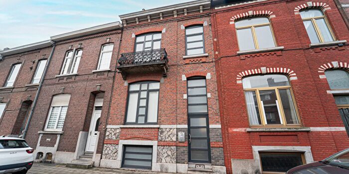 Maison 3 pièces à vendre à Marcinelle, Henegouwen