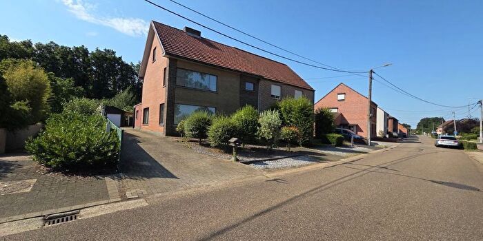 Zandstraat B, Beringen : Maison 4 pièces à vendre
