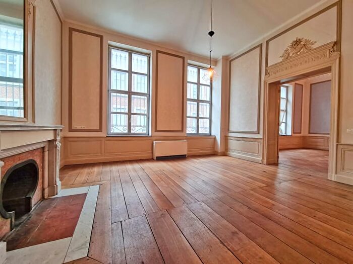 Appartement 4 pièces à Rue De La Halle, Mons, à louer