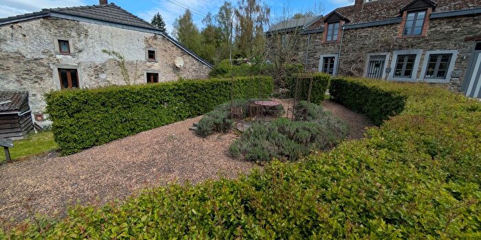 Maison 6 pièces à vendre - Rue Cornimont, Bièvre