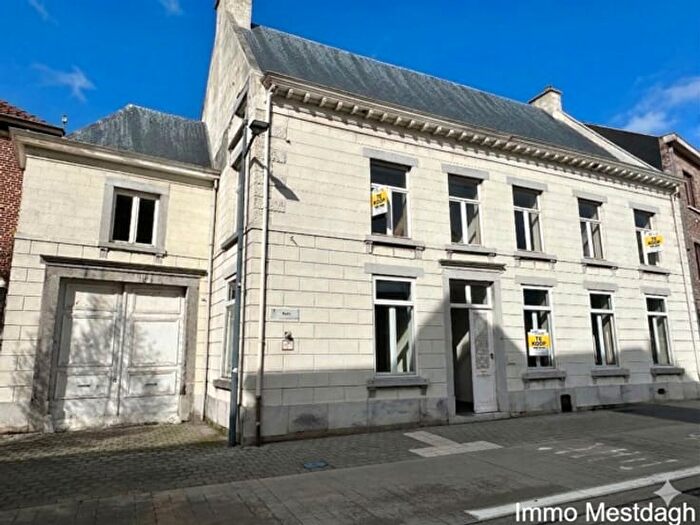 Maison 6 pièces à Markt, HerkdeStad, à vendre
