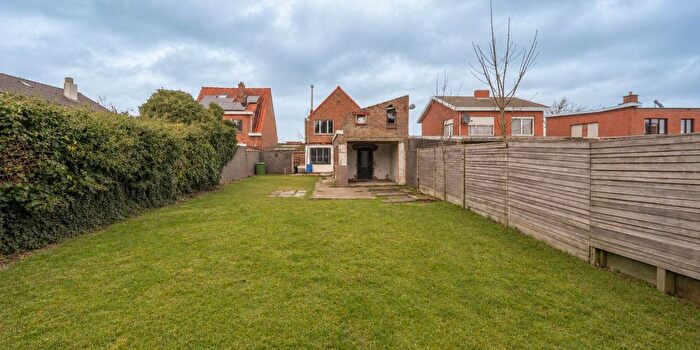 Gistelsteenweg, Zerkegem : Maison 3 pièces à vendre