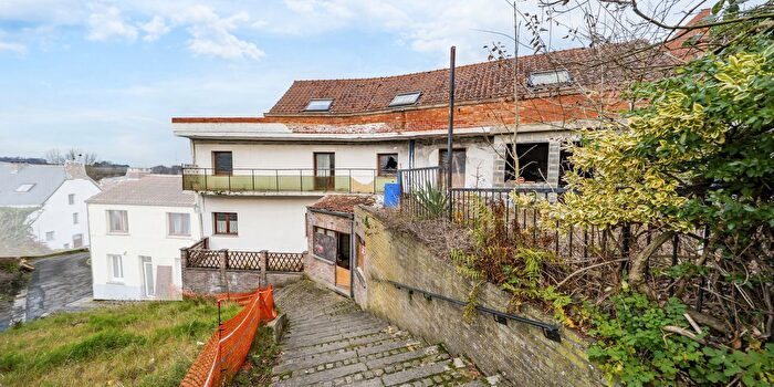 Maison 1 pièce à vendre - Rue de la Vieille Eglise, Carnières