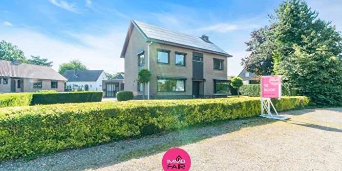 Maison 4 pièces à vendre à Kempenseweg, Zutendaal