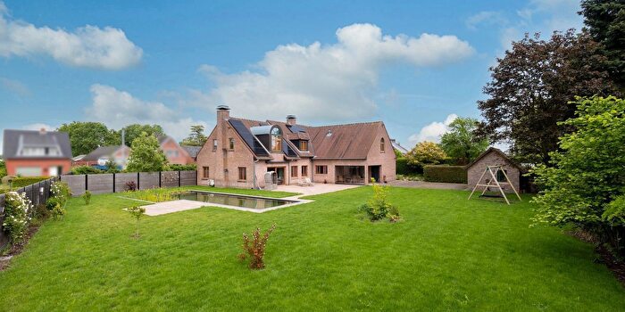 Elzenstraat a, Weelde : Maison 5 pièces à vendre