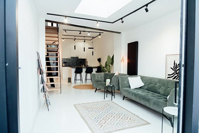Maison 3 pièces à louer à Meulesteedsesteenweg, Gent