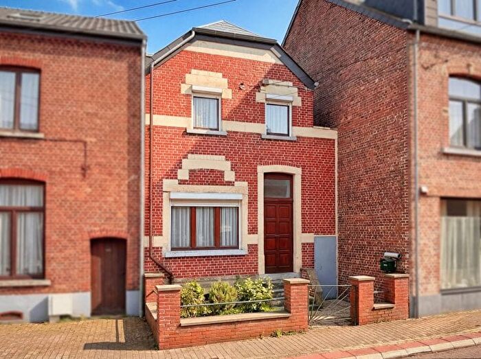 Avenue Emile Vandervelde, OrpJauche : Maison 4 pièces à vendre